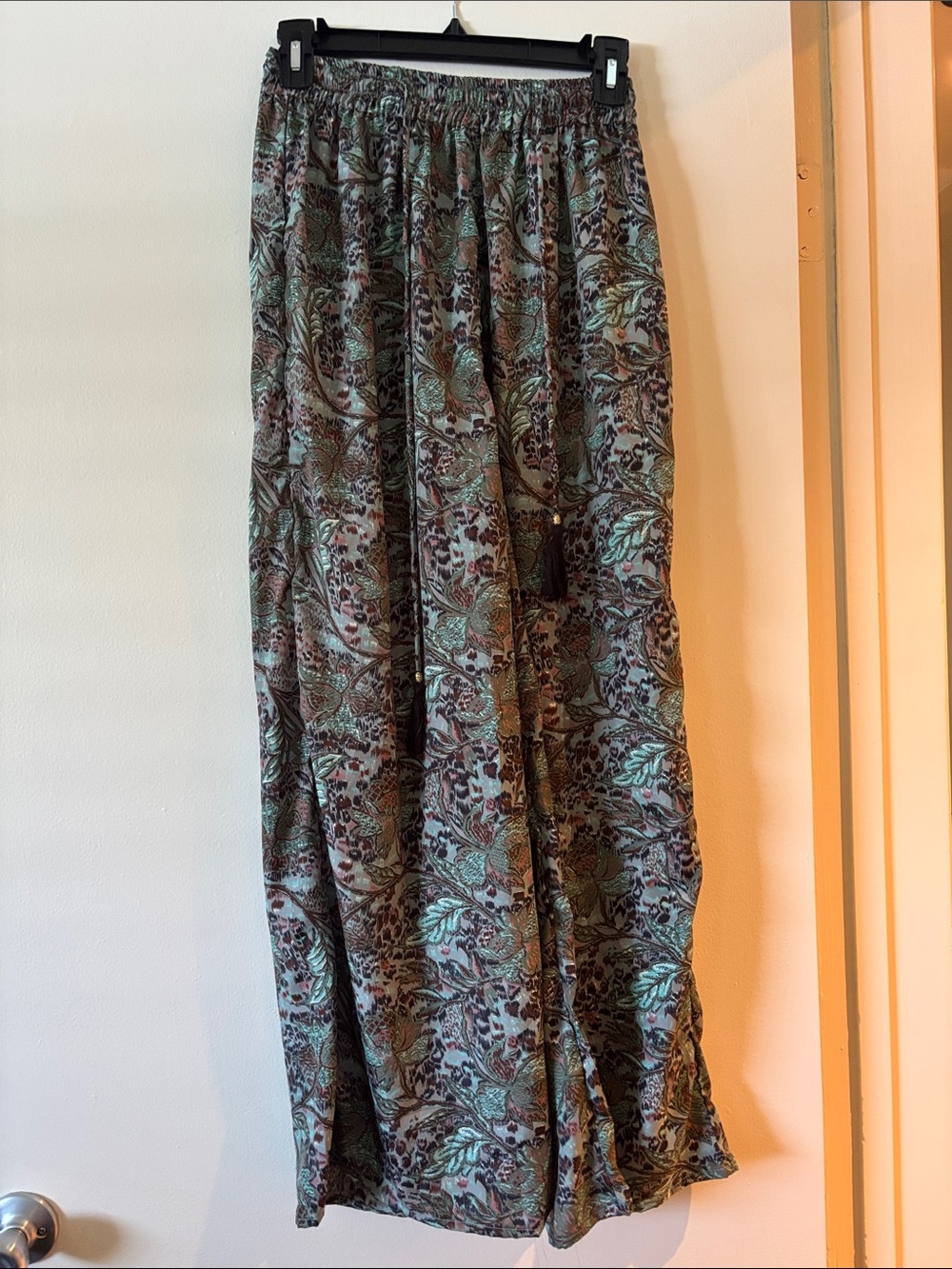Floral Wide-Leg Women's Pants in Sage Green